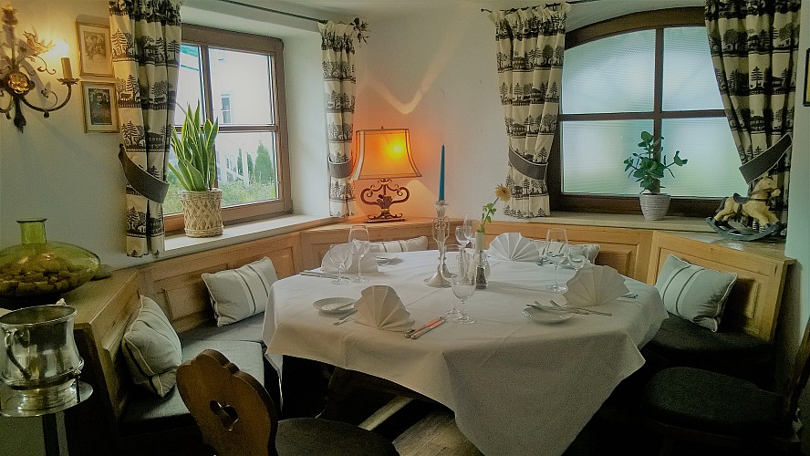 Hotel Bayerischer Hof - Oberstaufen - unser gemütlicher Tisch im Restaurant