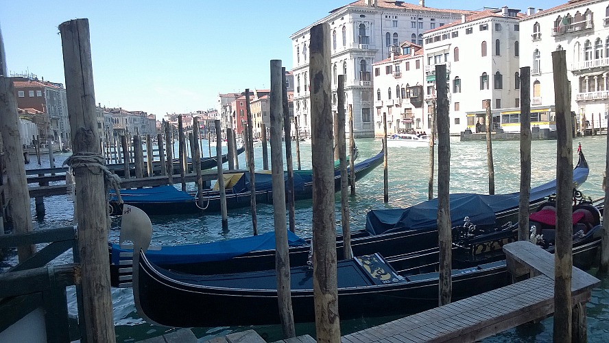 Hotel Terme Antoniano: Venedig mit seine Gondeln ist nur 25 km Luftlinie entfernt