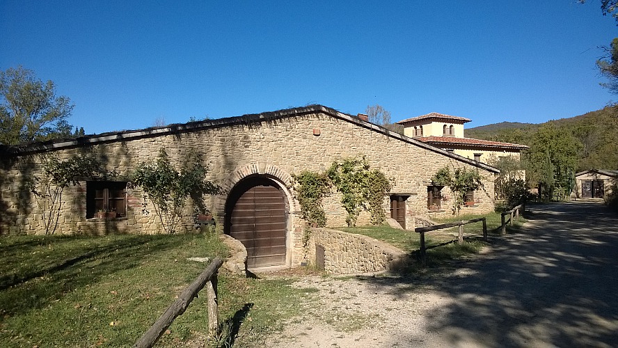 Fattoria La Vialla: Der Weinkeller wurde traditionellen toskanischen Weinkellern nachempfunden