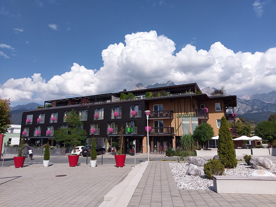 Ritzenhof - Hotel & Spa am See: malerisch von Bergen umgeben
