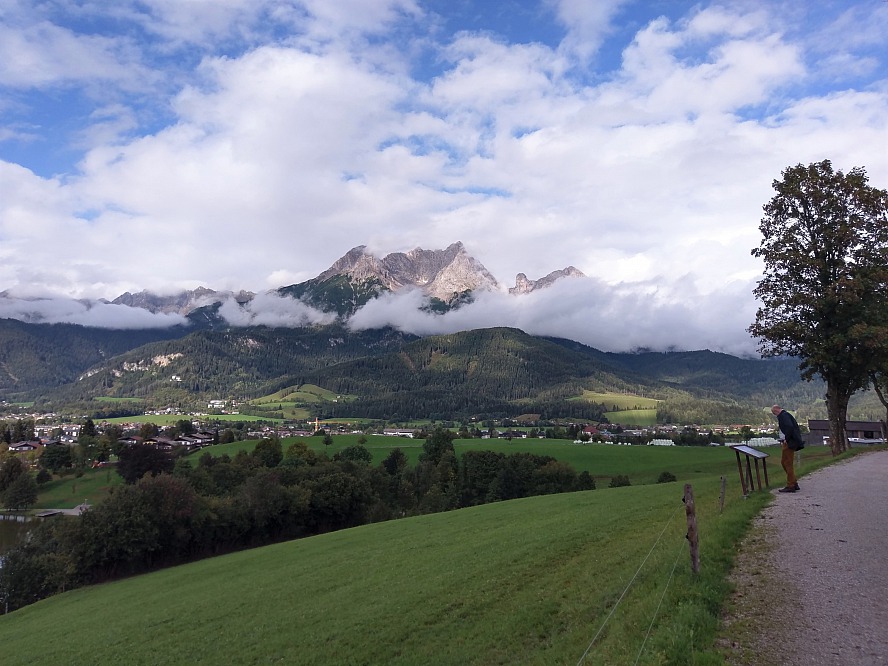 Ritzenhof - Hotel & Spa am See: Saalfelden vor traumhafter Bergkulisse