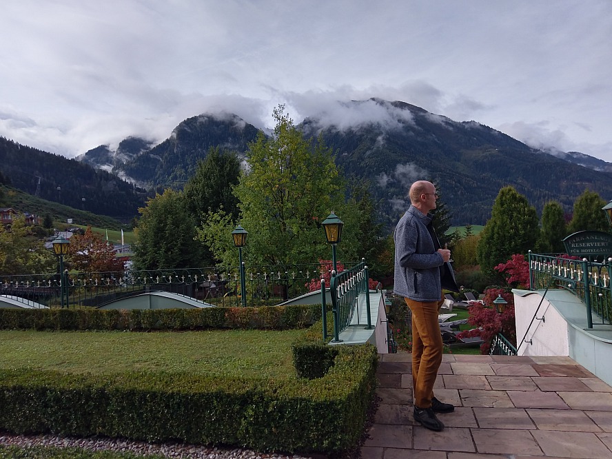Hotel Oberforsthof: auch Axel genießt die Aussicht