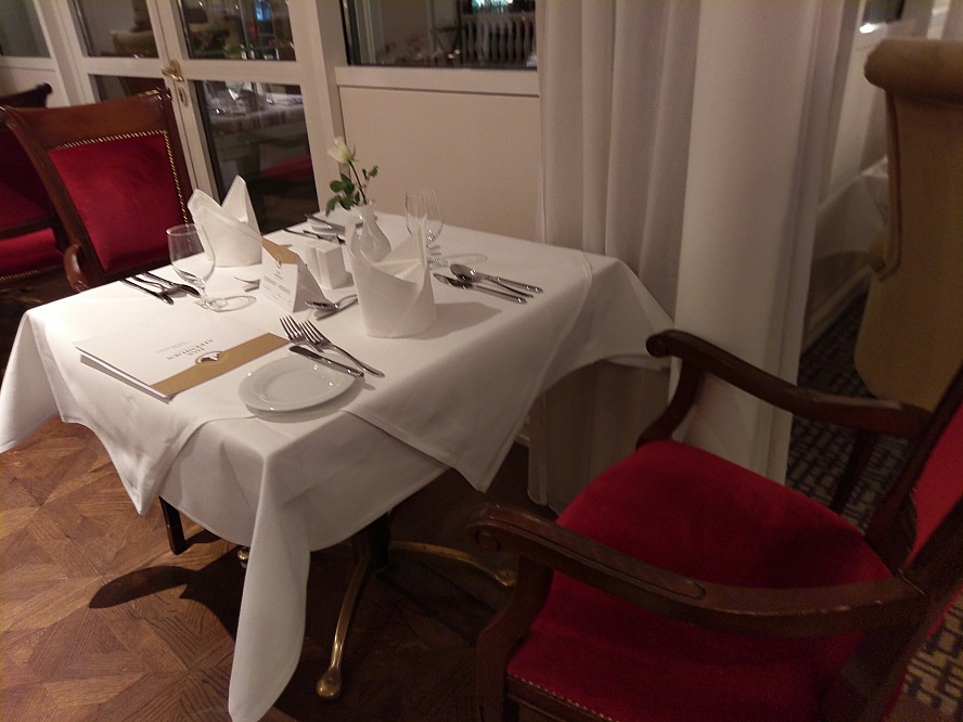 Hotel Das Alpenhaus Gastein: Unser Sitzplatz zum Dinner
