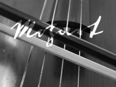 Mozart | Objekte » Musikinstrumente | Sinan Mucur / pixelio