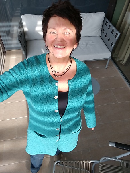 Schenna Resort: Annette Maria auf dem Balkon unserer Suite