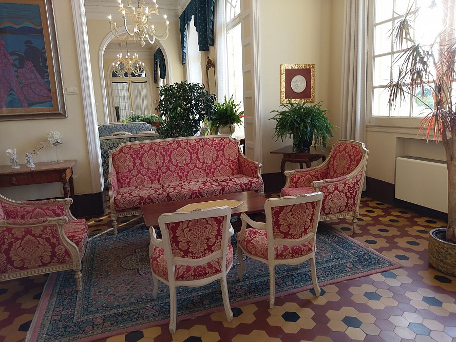 Grand Hotel Cesenatico: Das Hotel strahlt auch heute noch jene aristokratisch, mondäne Atmosphäre aus