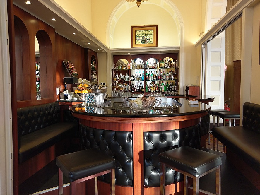 Grand Hotel Cesenatico: Die Hotelbar - hier kann man den Tag sehr angenehm ausklingen lassen