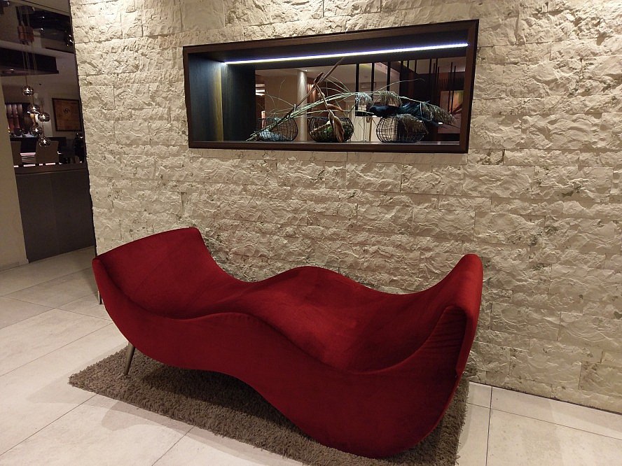 Feldhof DolceVita Resort: Geschmackvoll gestaltete und einladende Ecken gibt es überall im Hotel
