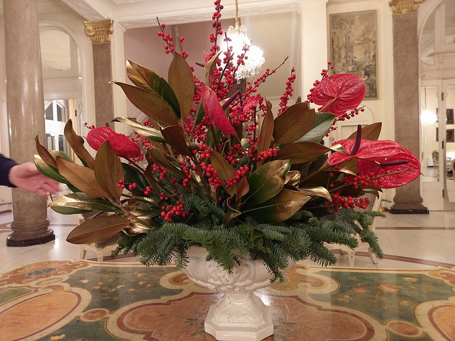 Grand Hotel Rimini: Blumen im Eingangsbereich