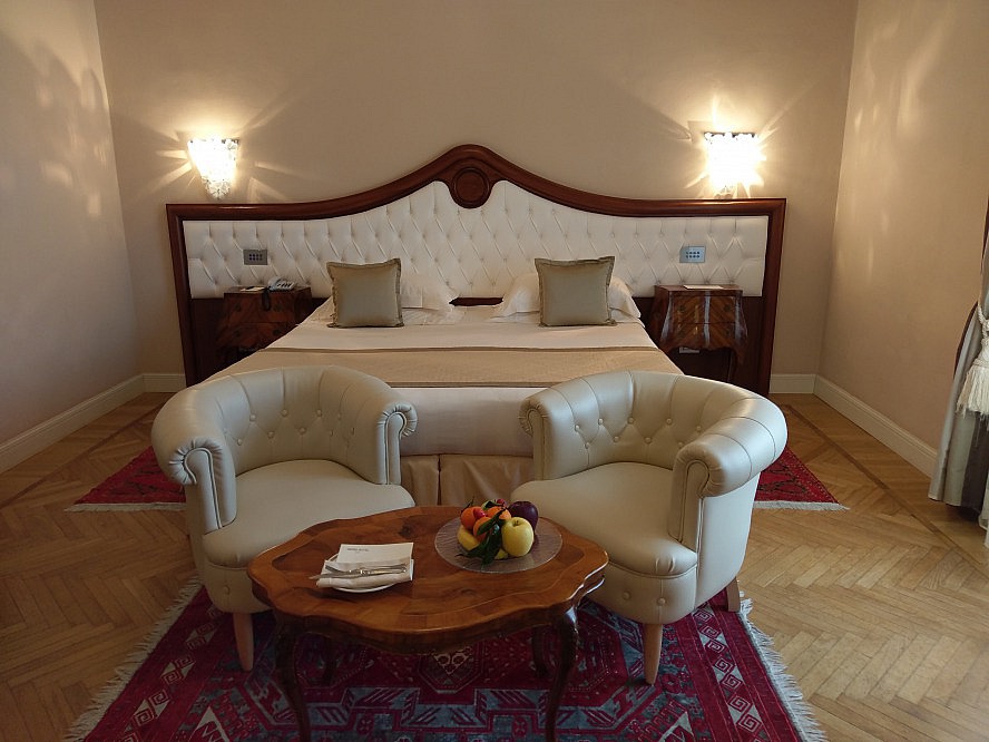 Grand Hotel Rimini: unser Deluxe-Zimmer - alles atmet längst vergangene Zeiten