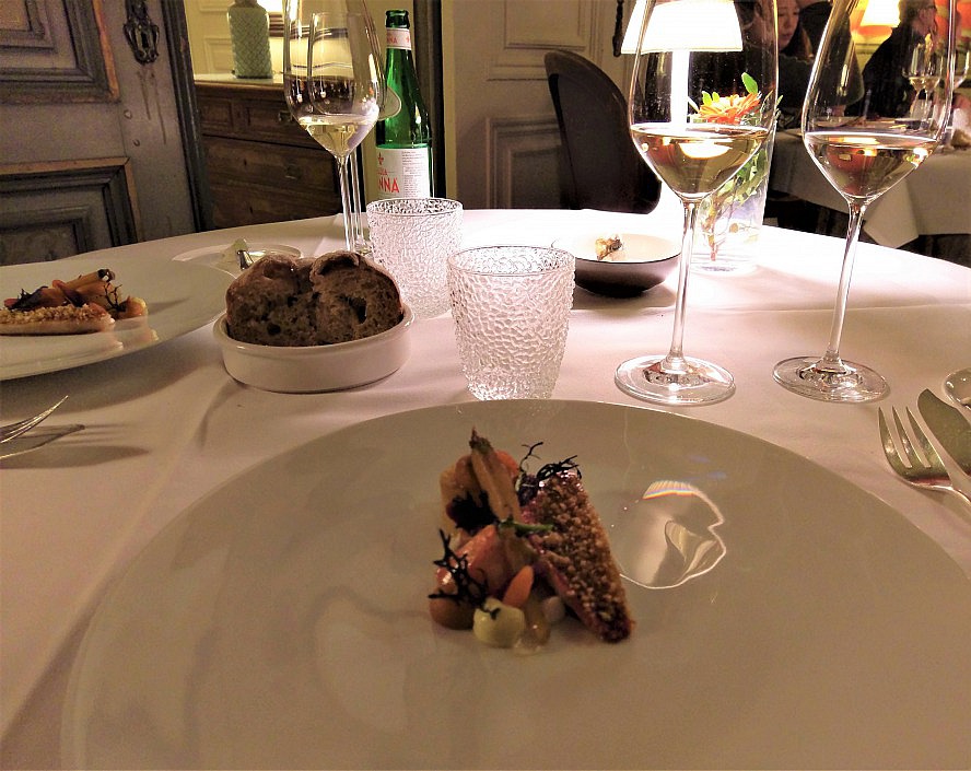 Hotel Heritage - Relais & Chateaux: wir genießen Menü- und Weinfolgen, die ihresgleichen suchen