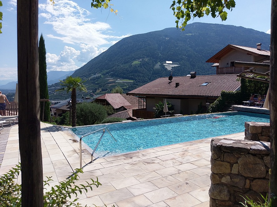 Hotel Residence St. Kassian: der Pool ist bei 30+ Grad eine wunderbare Wohlfühl-Oase
