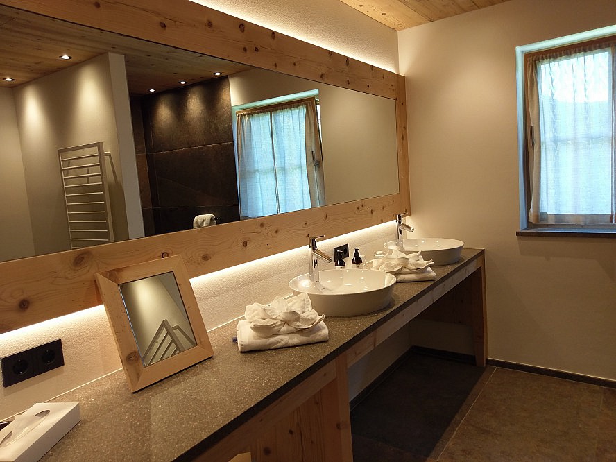 Hotel Residence St. Kassian: sehr geräumiges Wohlfühl Badezimmer