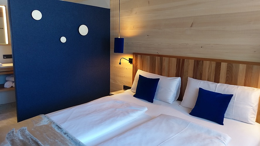 Fuchsegg Eco Lodge: Das Chalet wartet mit 45 Quadratmetern auf zwei Räumen auf