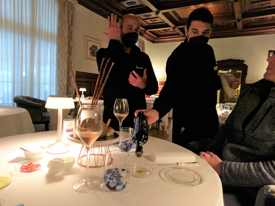 Grand Hotel Fasano:  Die Feinschmecker-Speisefolgen aus regionalen Produkten werden durch korrespondierende Weine ergänzt