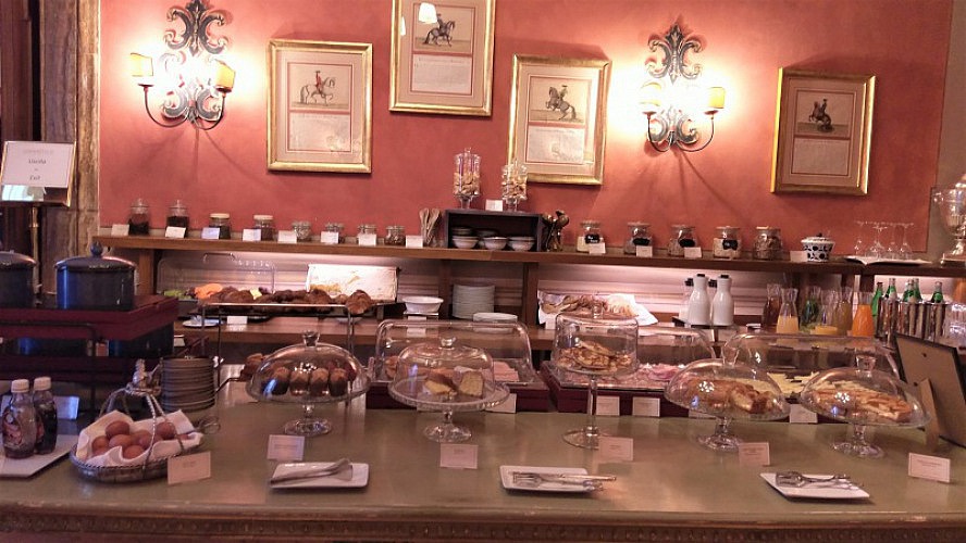 Grand Hotel Continental Siena: Hier genießen wir nur allzu gern unser Frühstück