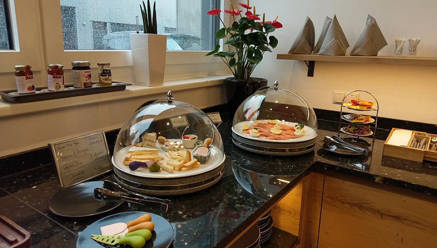 Hotel Edelmanns: die wichtigste Mahlzeit des Tages wird im Edelmanns besonders liebevoll und ausgiebig zelebriert