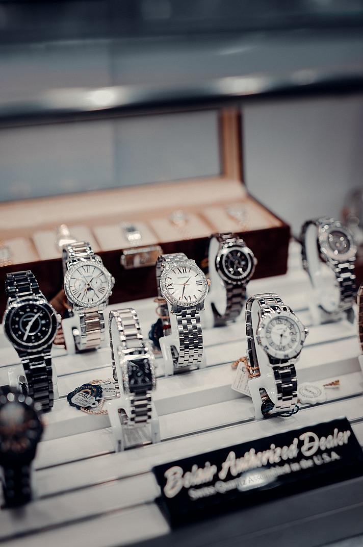 Führende Uhrenmanufakturen haben doch noch erkannt, dass Damenuhren viel mehr als bloßes Beiwerk zu Herrenkollektion darstellen