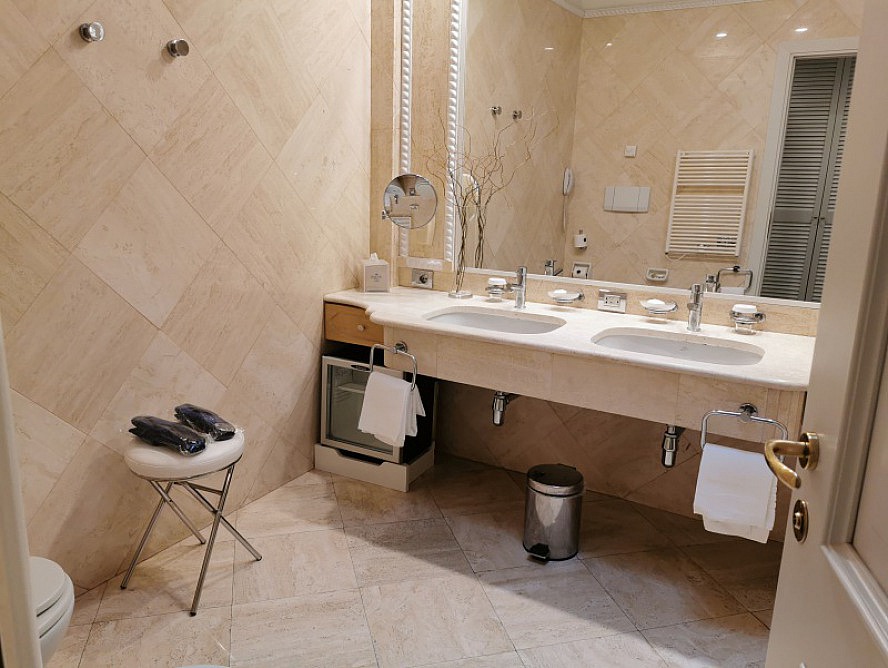 Royal Hotel Sanremo: Das Badezimmer