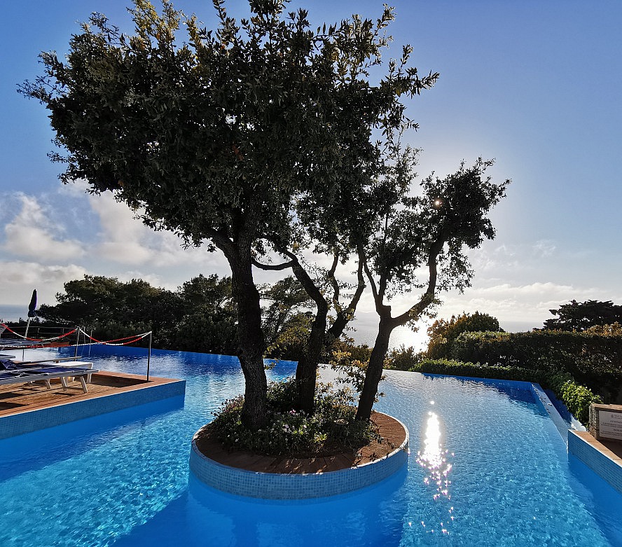 Hotel Torre di Cala Piccola: am wunderschönen Pool oder im Garten