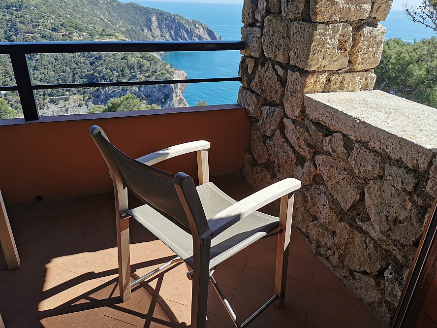 Hotel Torre di Cala Piccola: Einfach nur auf dem Balkon sitzen und schauen...