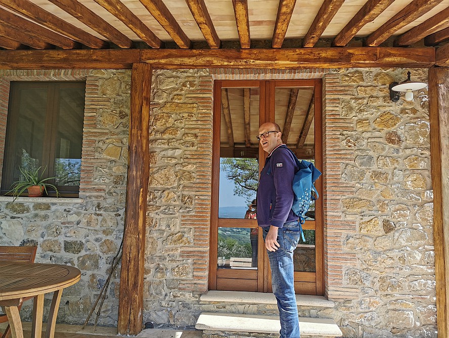 Toscana Vacanza: Axel freut sich - Morgens in einer ungewohnten Umgebung aufwachen und sich ganz zu Hause fühlen