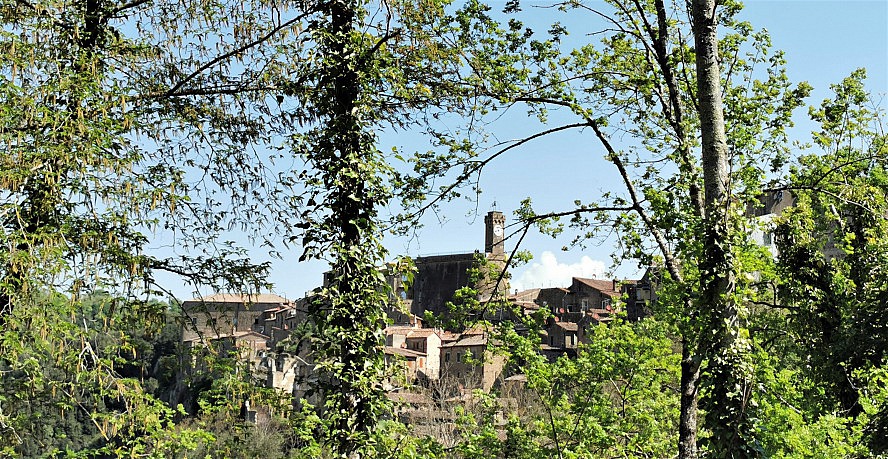 Toscana Vacanza: Die alte Stadt Sorano hat schon viel erlebt