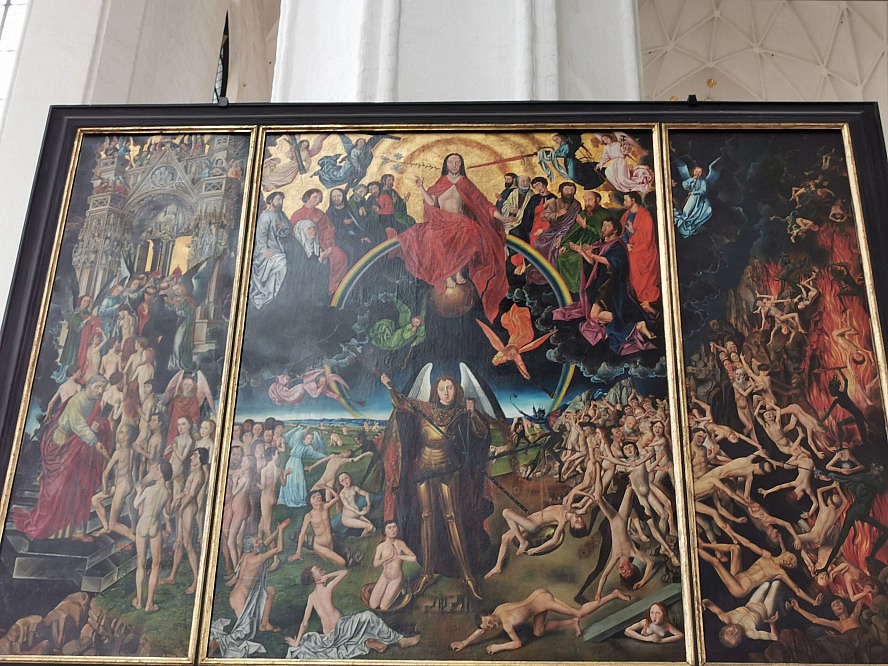 WORLD VOYAGER: Dieses von den Medici in Belgien in Auftrag gegebene Bild wurde bei der Auslieferung leider durch Hansekaufleute gestohlen und ist seither hier in der Marienkirche gut aufgehoben