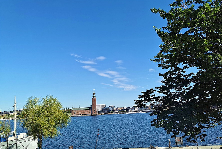 WORLD VOYAGER: Stockholm - Die moderne urbane Kultur der schwedischen Hauptstadt steht ganz im Einklang mit jahrhundertealter Geschichte und Liebe zur Natur.