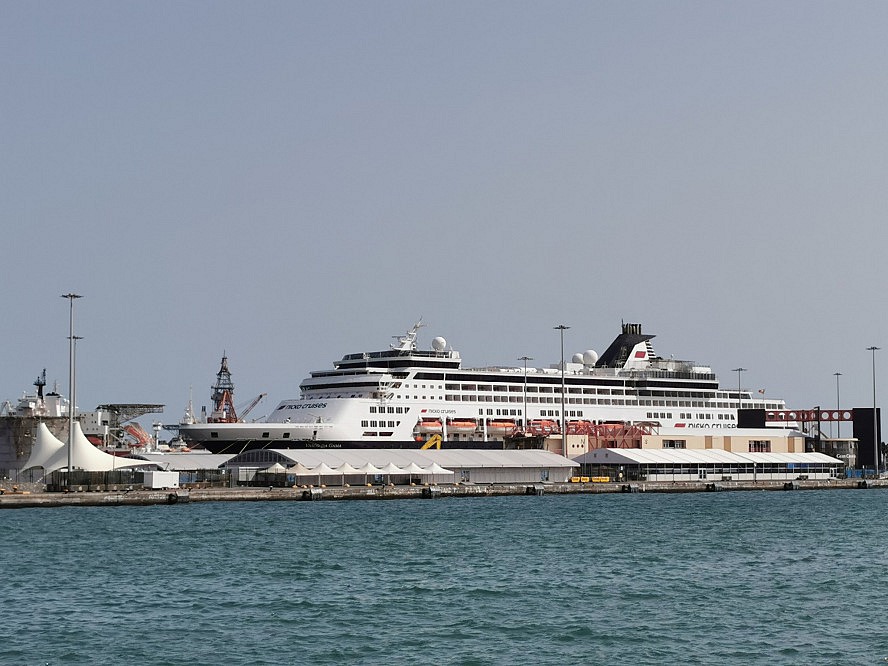 Vasco Da Gama: Am Pier in Las Palmas