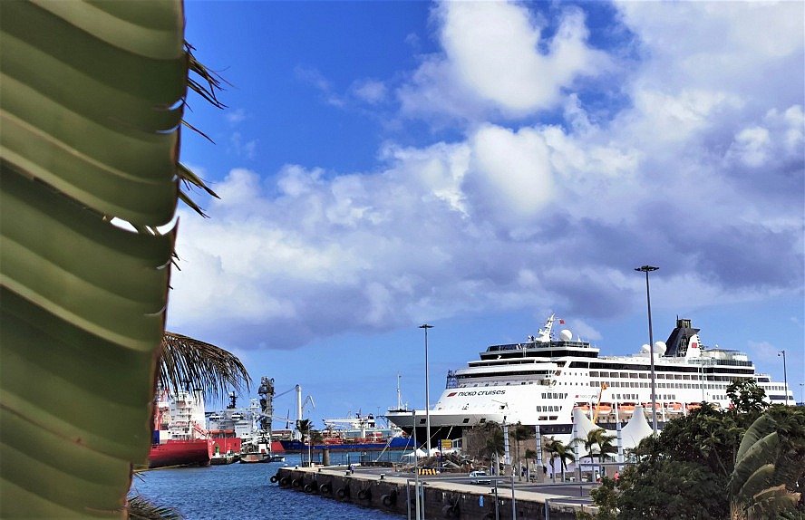 Vasco Da Gama: Die Inselhauptstadt Las Palmas de Gran Canaria liegt auf der Nordostseite der Insel