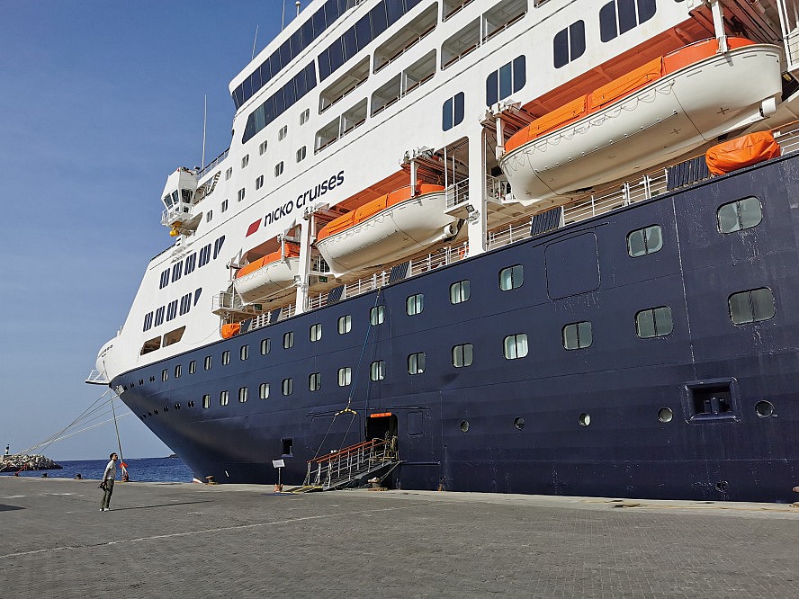 Vasco Da Gama: Wir legen an im Hafen von Praia auf Santiago - der Hauptstadt von Kap Verde