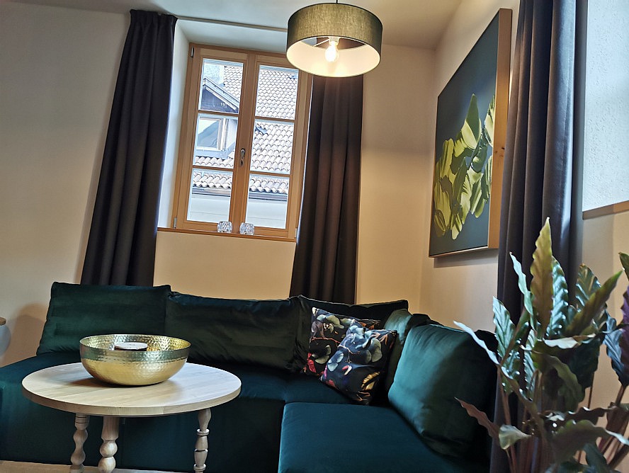 Goldengel Suites: Blick ins Wohnzimmer