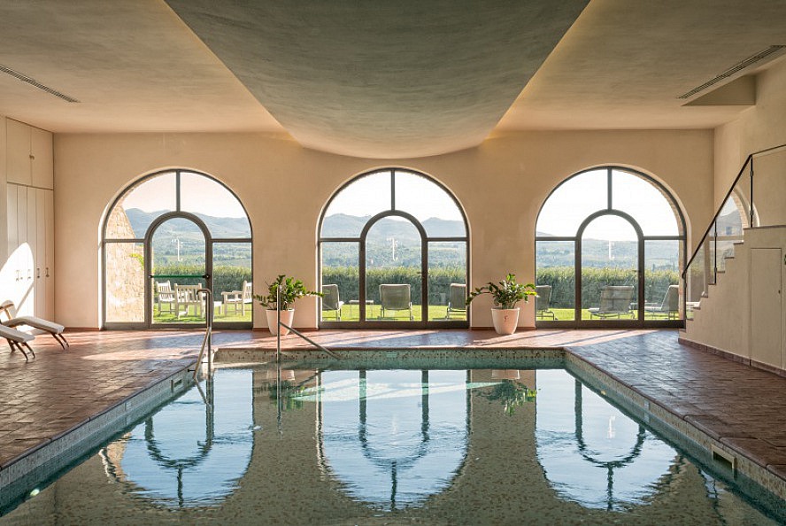 Hotel Le Fontanelle of Fontanelle Estate Brand: Indoor heated Swimming Pool