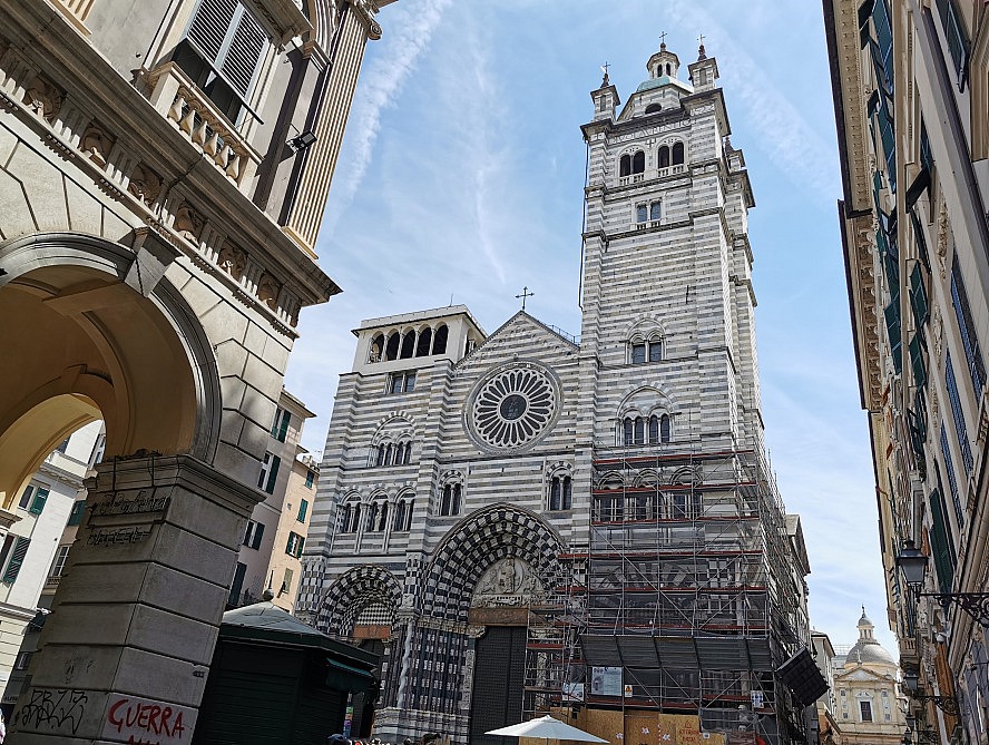 Genua - Rolli De Mar: Wer Genua besucht, sollte auf jeden Fall die beeindruckende Basilika di San Lorenzo besichtigen