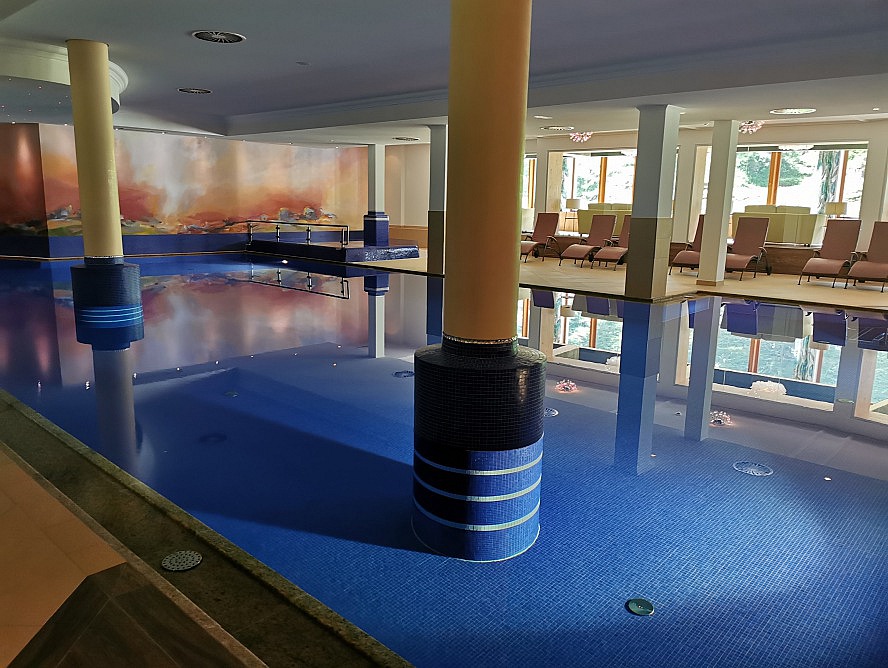 Hotel Alpenhof: der beheizte Indoorpool