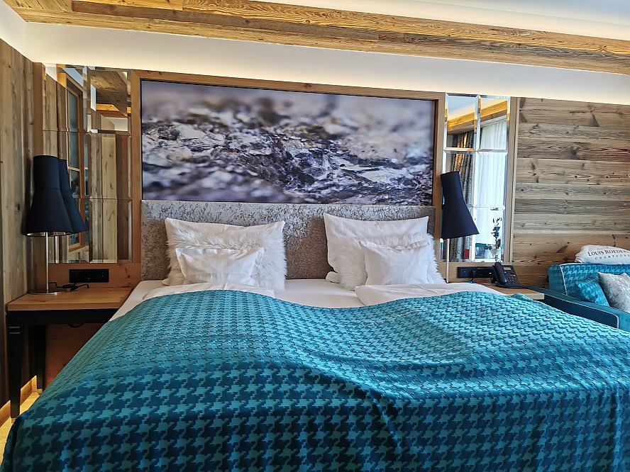 Ortner's Resort: unser Zimmer ist  modern und gemütlich eingerichtet