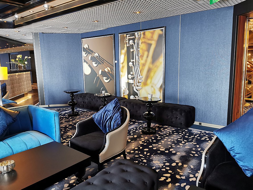 VASCO DA GAMA: Der Blue Room und alle Lounges sind elegant und ansprechend eingerichtet