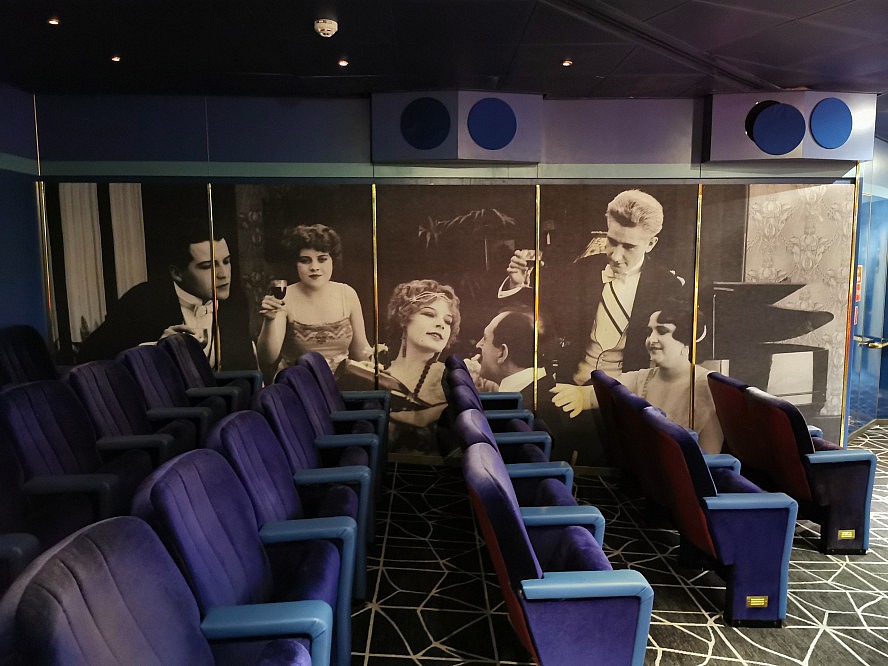 VASCO DA GAMA: Im Kino Hollywood's werden aktuelle Kinofilme gezeigt