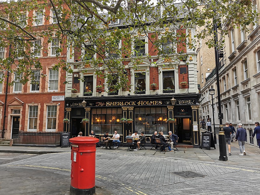 VASCO DA GAMA: Sherlock Holmes in London