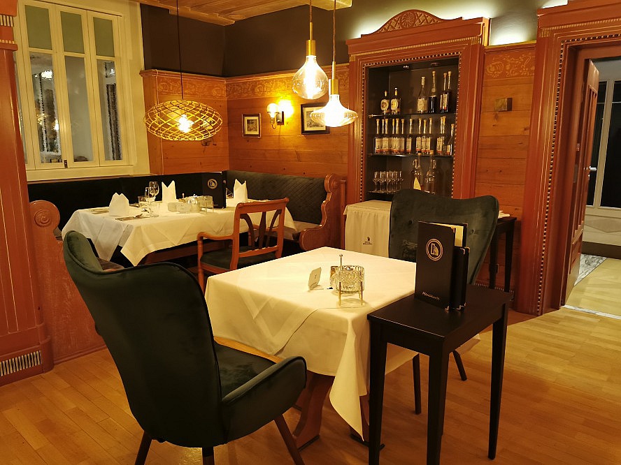 Hotel Holzapfel: das Restaurant bietet viele unterschiedliche Themenbereiche - jeweils mit ganz eigenem Ambiente