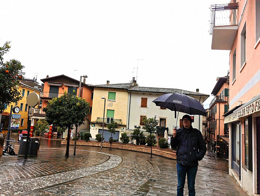 Hotel Lago di Garda - Axel: Malcesine ist besonders in der off-Season selbst bei Regen ein toller Urlaubsort