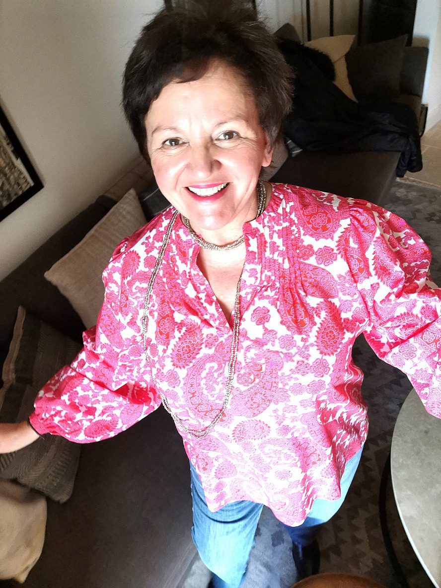 Mougins Luxury Retreats: Annette Maria in der Lounge
