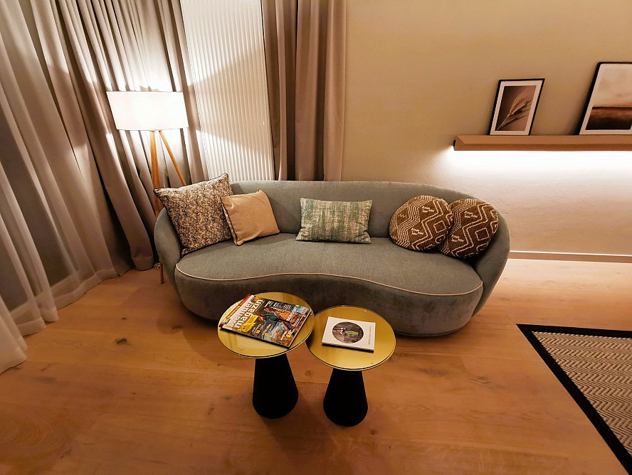 Hotel Lindenwirt: die Couch war wirklich sehr groß