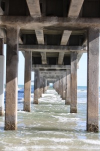 Brücke ins Meer | Architektur » Brücken | Anne Neumann / pixelio